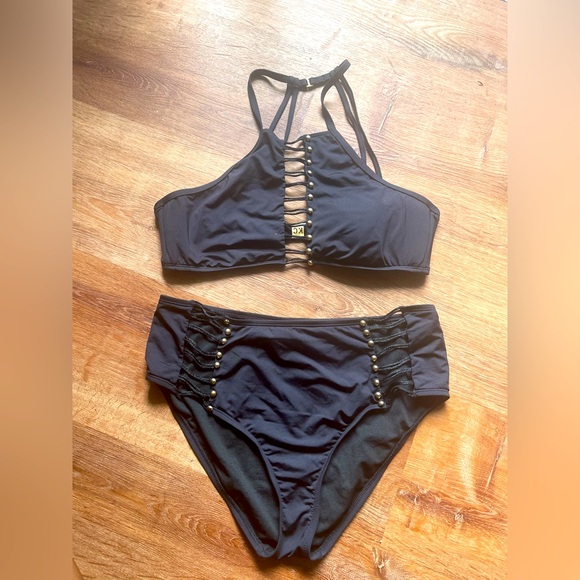 Kenneth Cole black swimsuit size XL - Picture 1 of 3